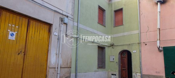 Квартира с 2 комнатами в Флоринас, Италия № 127092 3