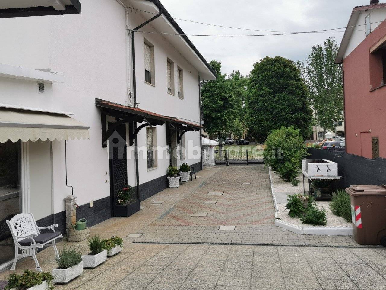 5 rooms Apartment in Sant'Agata Bolognese, Italy No. 69060