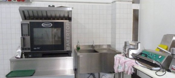 2 rooms Commercial property in Termoli, Italy No. 31205 11