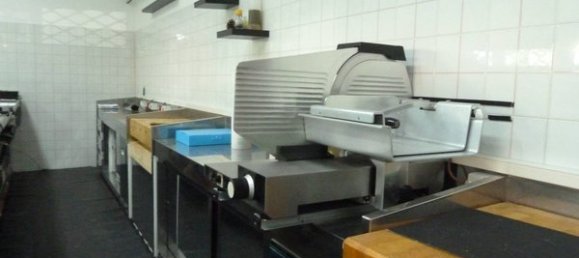 2 rooms Commercial property in Termoli, Italy No. 31205 13