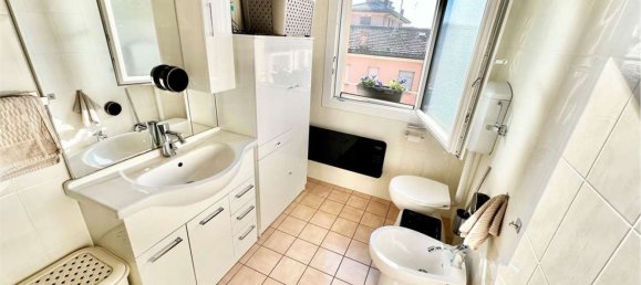 4 rooms Apartment in Imola, Italy No. 10937 20