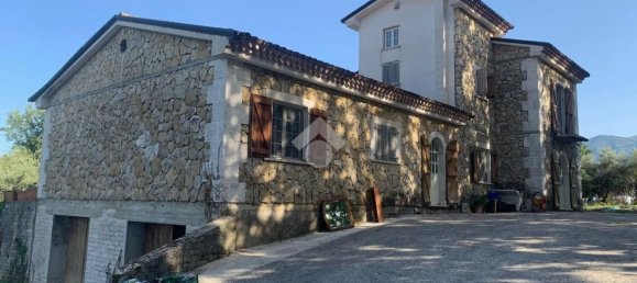 Вилла с 6 комнатами в Казалвиери, Италия № 155934 24