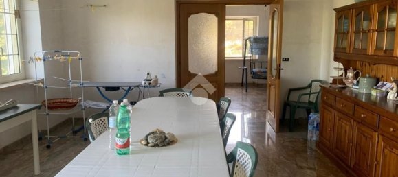 Вилла с 6 комнатами в Казалвиери, Италия № 155934 9