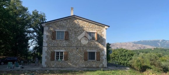 Вилла с 6 комнатами в Казалвиери, Италия № 155934 28