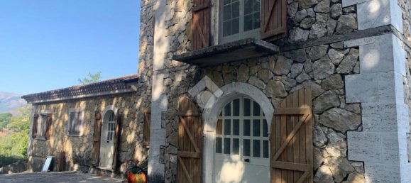 Вилла с 6 комнатами в Казалвиери, Италия № 155934 30