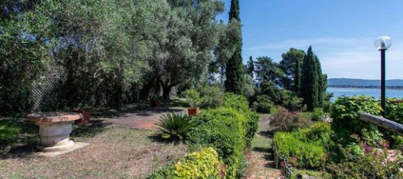 12 rooms Villa in Monte Argentario, Italy No. 13341 30