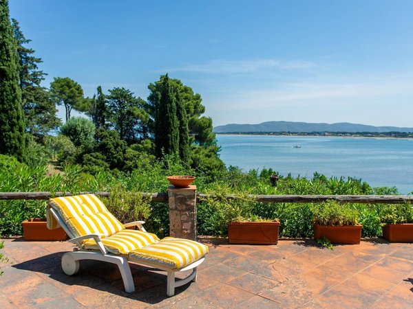 12 rooms Villa in Monte Argentario, Italy No. 13341