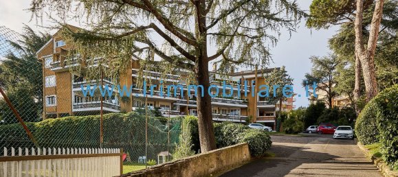 4-Zimmer Penthouse in Rome, Italy, Nr. 160299 2