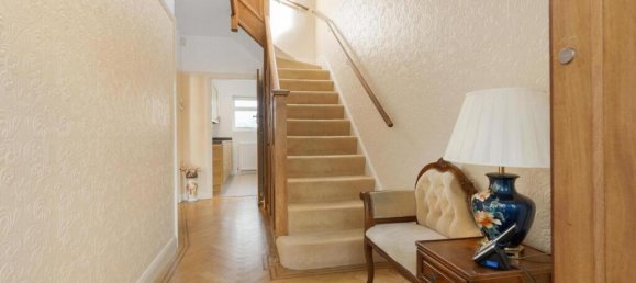 3 bedrooms House in London, United Kingdom No. 3559 6