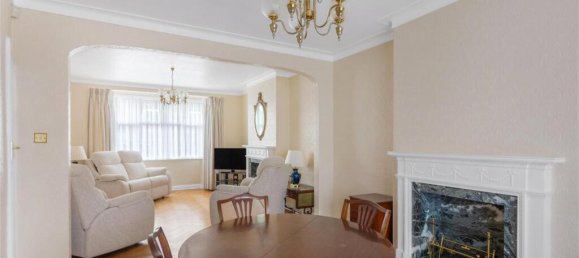 3 bedrooms House in London, United Kingdom No. 3559 2