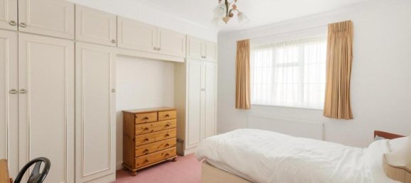 3 bedrooms House in London, United Kingdom No. 3559 5