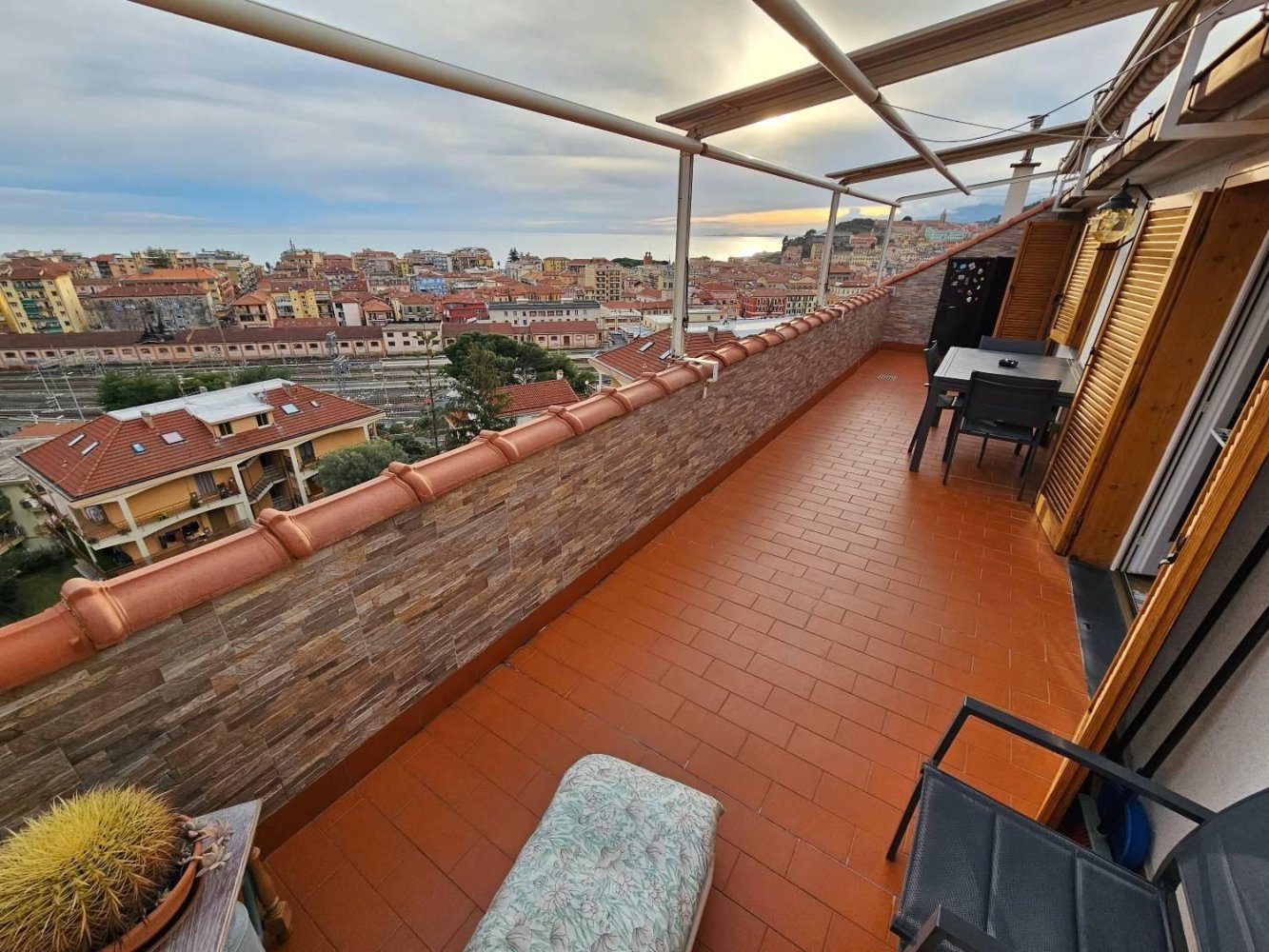 2 rooms Penthouse in Ventimiglia, Italy No. 115080