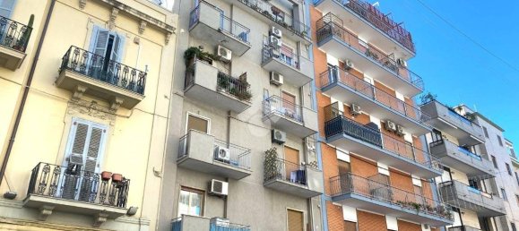 Apartamento de 1 dormitorio en Bari, Italy No. 103941 13