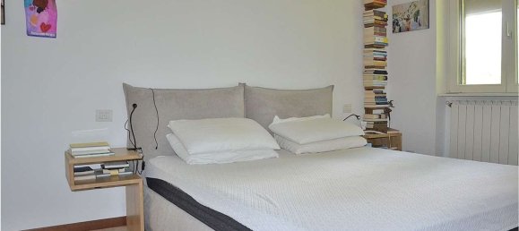 4 rooms Apartment in Taino, Italy No. 237024 16