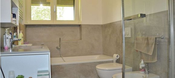 4 rooms Apartment in Taino, Italy No. 237024 18