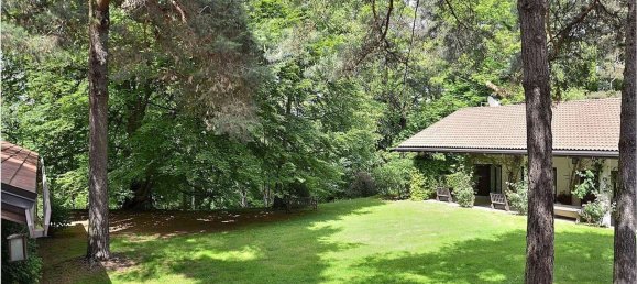 4 rooms Apartment in Taino, Italy No. 237024 33