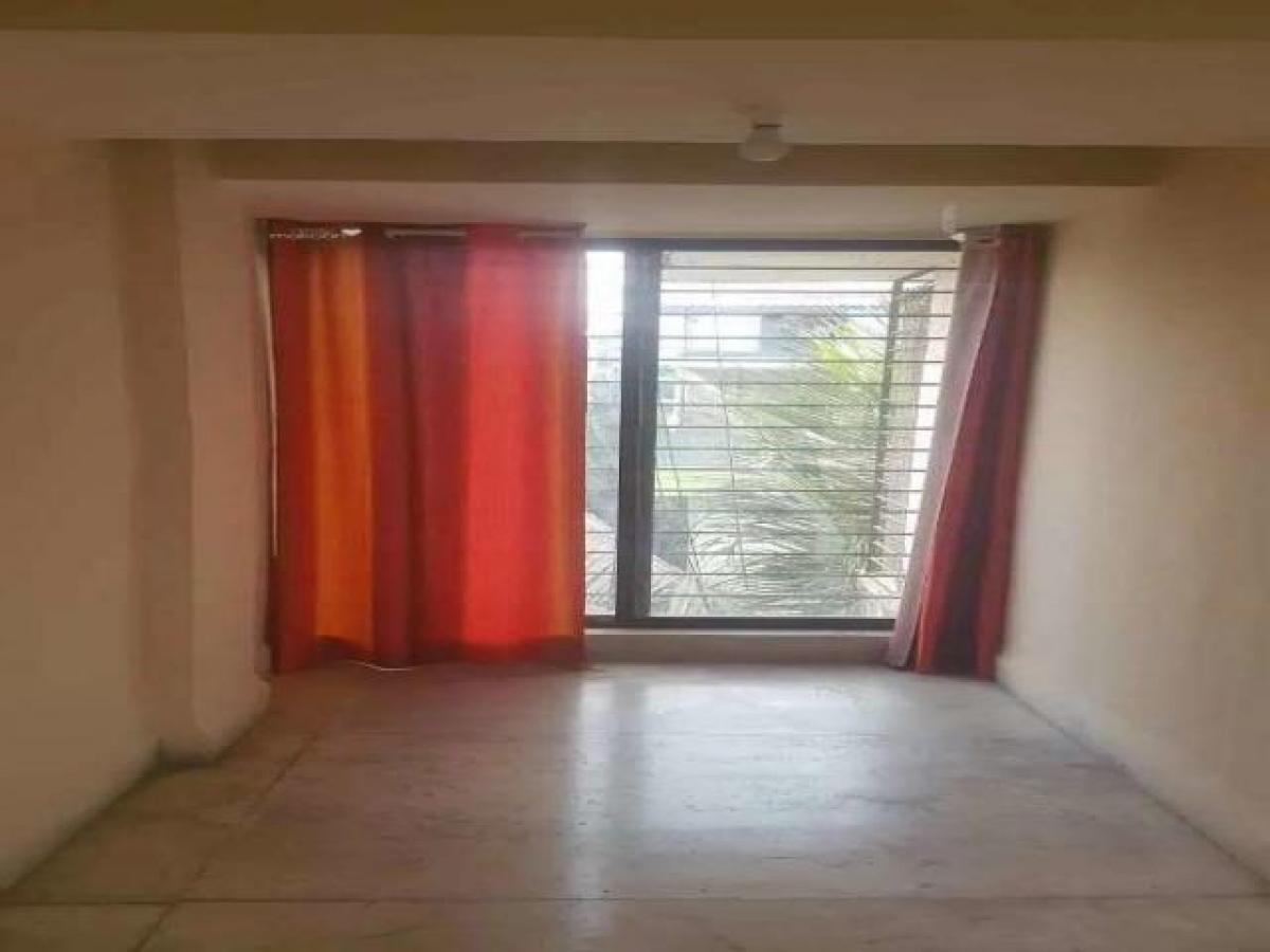 2 bedrooms House in Mumbai, India No. 10773