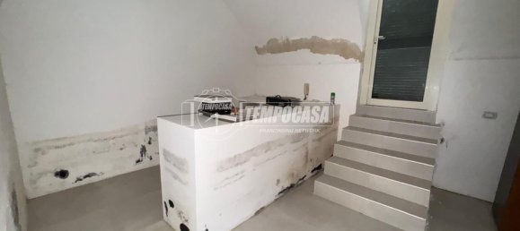 250m² Warehouse in Naples, Italy No. 266987 15