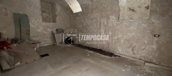 250m² Warehouse in Naples, Italy No. 266987 8