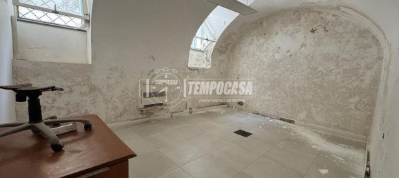 250m² Warehouse in Naples, Italy No. 266987 9