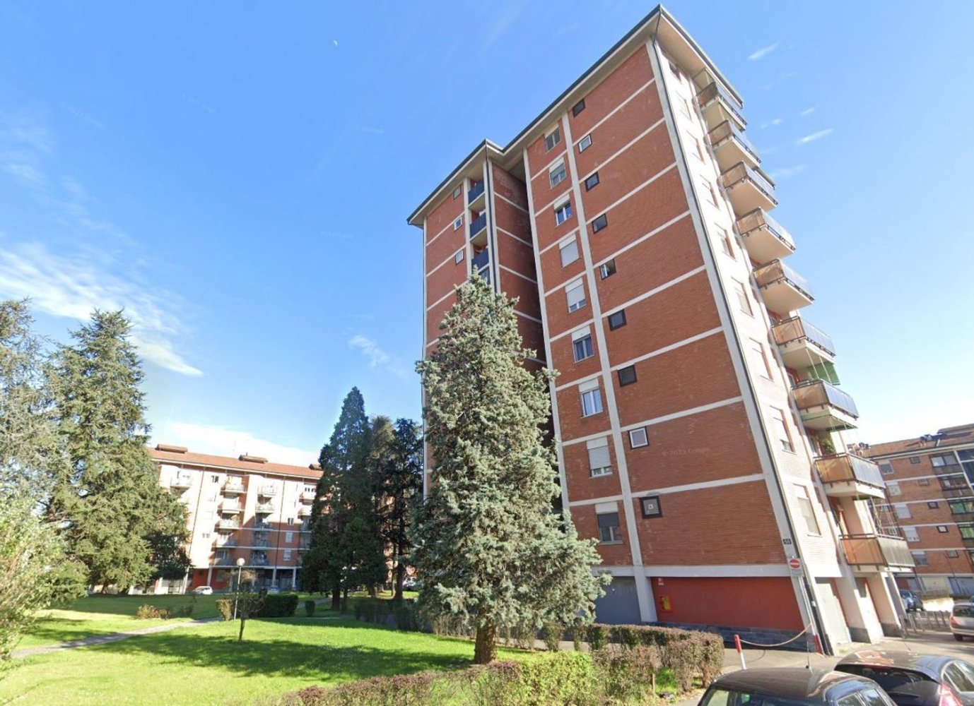 3 rooms Apartment in Milan, Italy No. 250046