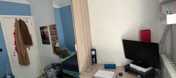 4 bedrooms Apartment in Turin, Italy No. 344174 3