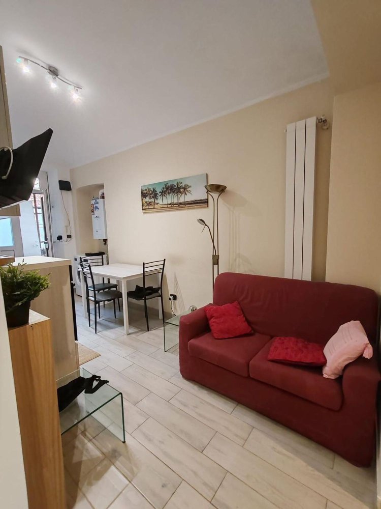 4 bedrooms Apartment in Turin, Italy No. 344174