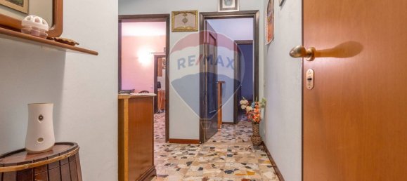 3 rooms Apartment in Cavaria con Premezzo, Italy No. 225376 10