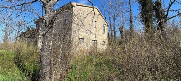 7 rooms House in Vallefoglia, Italy No. 134151 4