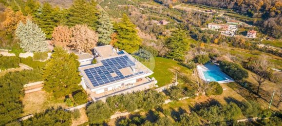 4 bedrooms Villa in Verona, Italy No. 283760 7