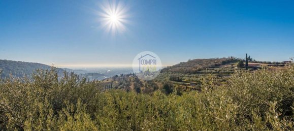 4 bedrooms Villa in Verona, Italy No. 283760 5