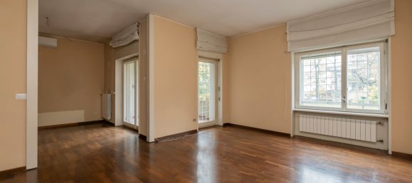 4 rooms Apartment in Segrate, Italy No. 20928 2