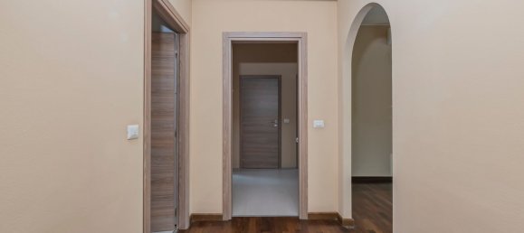 4 rooms Apartment in Segrate, Italy No. 20928 7