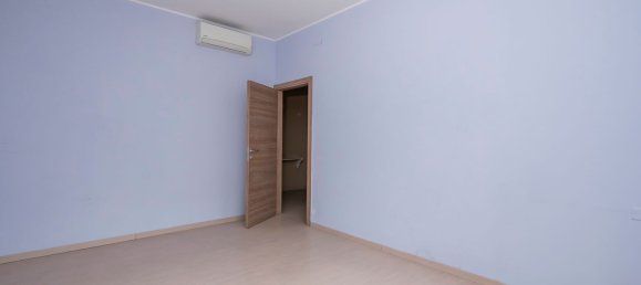 4 rooms Apartment in Segrate, Italy No. 20928 26