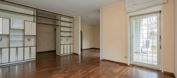 4 rooms Apartment in Segrate, Italy No. 20928 3