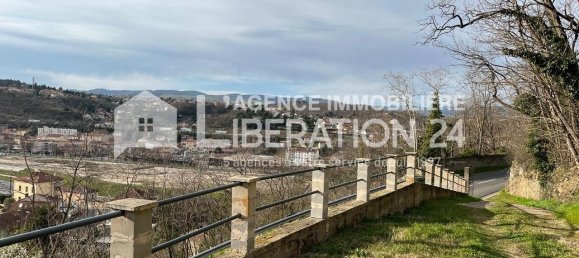 Adosado de 5 dormitorios en Chateauneuf, France No. 207254 2