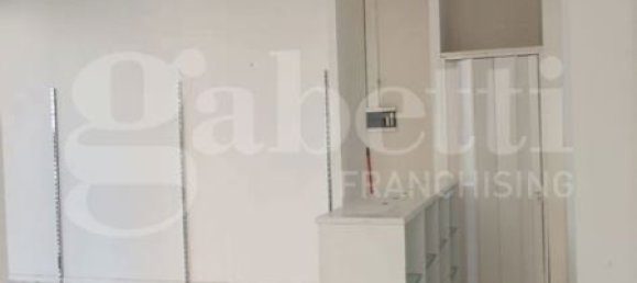 2 rooms Commercial property in Ravenna, Italy No. 324318 13