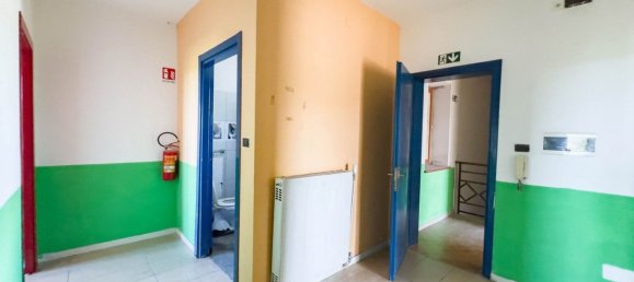 Edifício em Trieste, Italy 605 m² N.º 322776 24