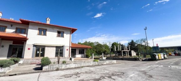 Edifício em Trieste, Italy 605 m² N.º 322776 2