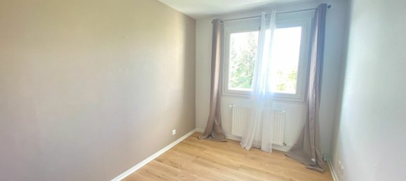 Apartamento de 1 dormitorio en Chateauroux, France No. 228584 5