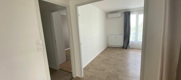 Apartamento de 1 dormitorio en Chateauroux, France No. 228584 8