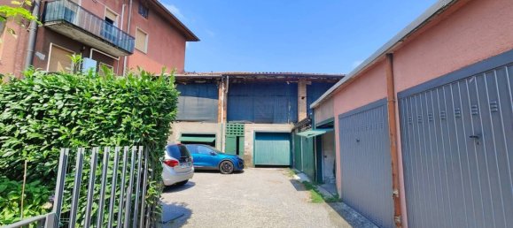 3 bedrooms House in Mapello, Italy No. 210233 2