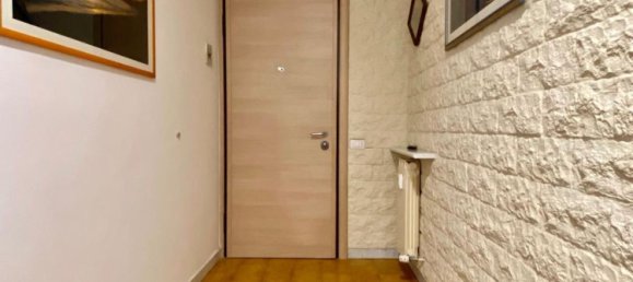 3 rooms Apartment in Casnate con Bernate, Italy No. 258611 12