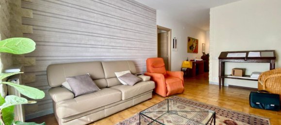 3 rooms Apartment in Casnate con Bernate, Italy No. 258611 5