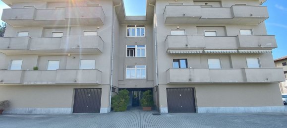 3 rooms Apartment in Casnate con Bernate, Italy No. 258611 4