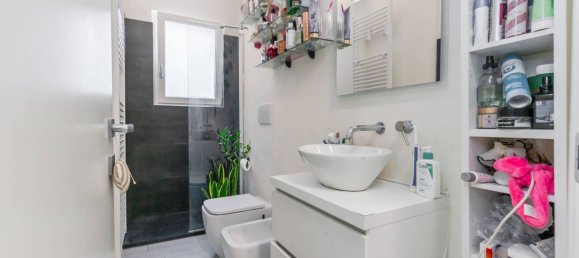 Apartamento de 2 dormitorios en Milan, Italy No. 294456 21
