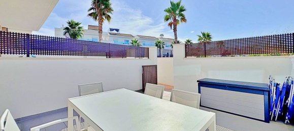 3 bedrooms Townhouse in Torrevieja, Spain No. 210841 6