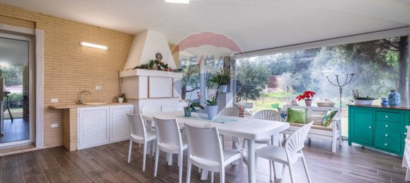 10 rooms Villa in Capoterra, Italy No. 35650 35