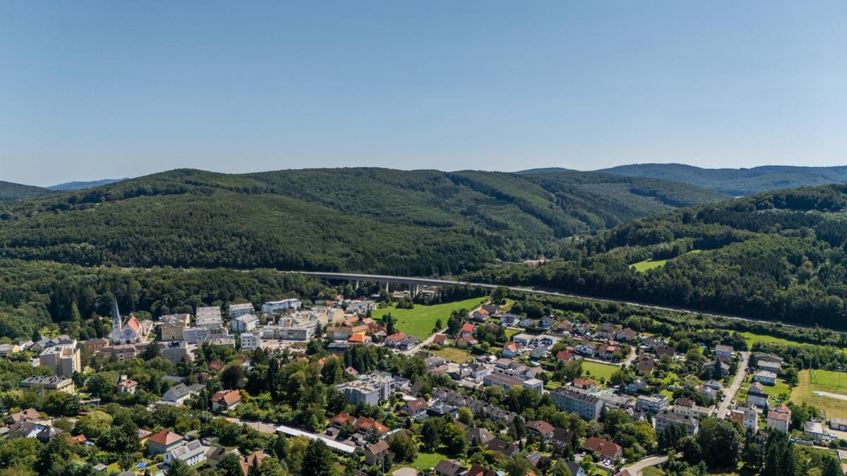  قطعة أرض في Pressbaum, Austria 700متر مربع رقم 224799