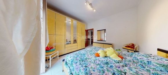 2 rooms Apartment in Turin, Italy No. 70938 9